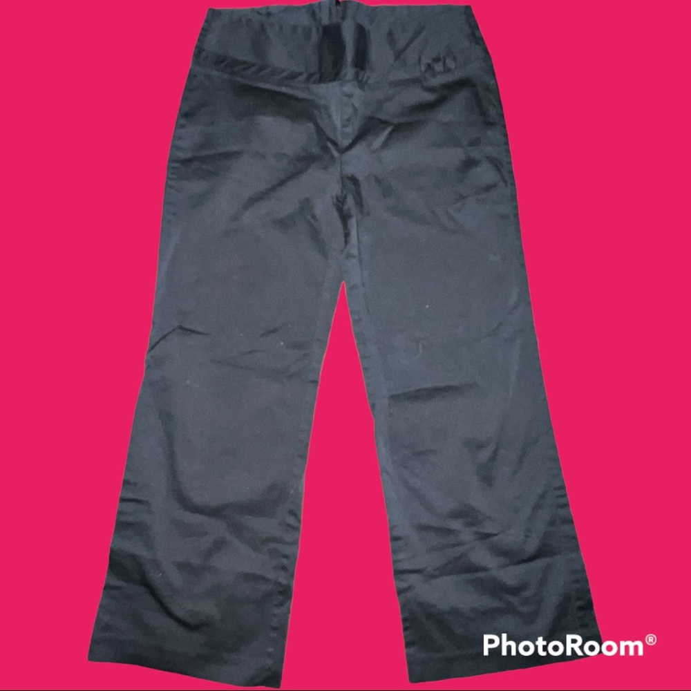 Studio Y Black Capri Pants Women’s Size 3/4